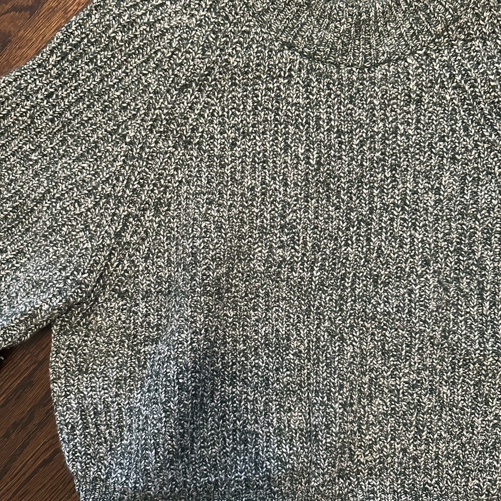 Universal Thread Green And White Long Sleeve Swea… - image 3